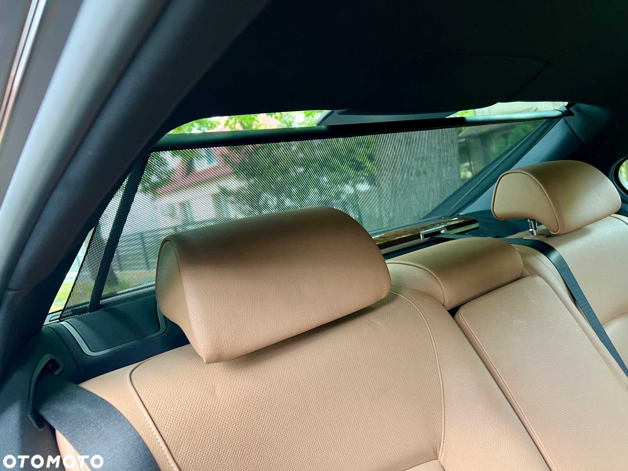 BMW Seria 7 740Li - 32