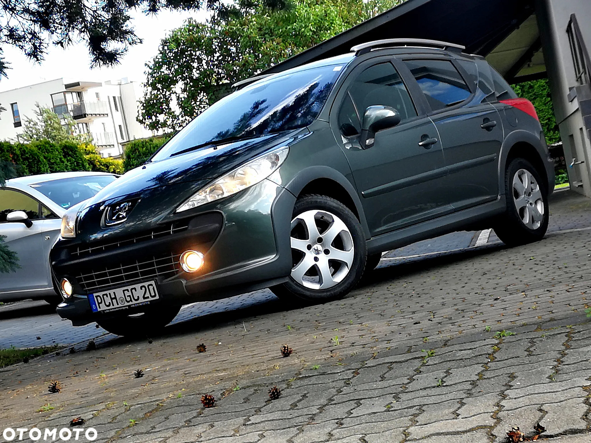 Peugeot 207 110 HDi FAP (Blue Lion) Sport - 24
