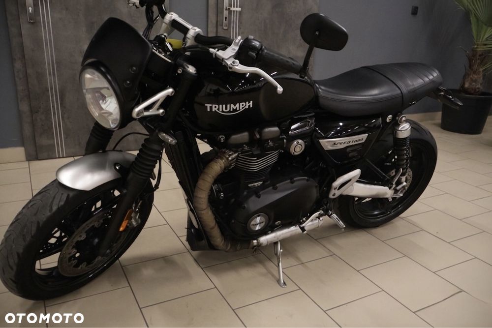 Triumph Speed Twin - 8