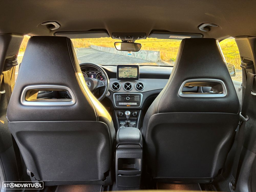 Mercedes-Benz GLA 180 (CDI) d Urban - 5