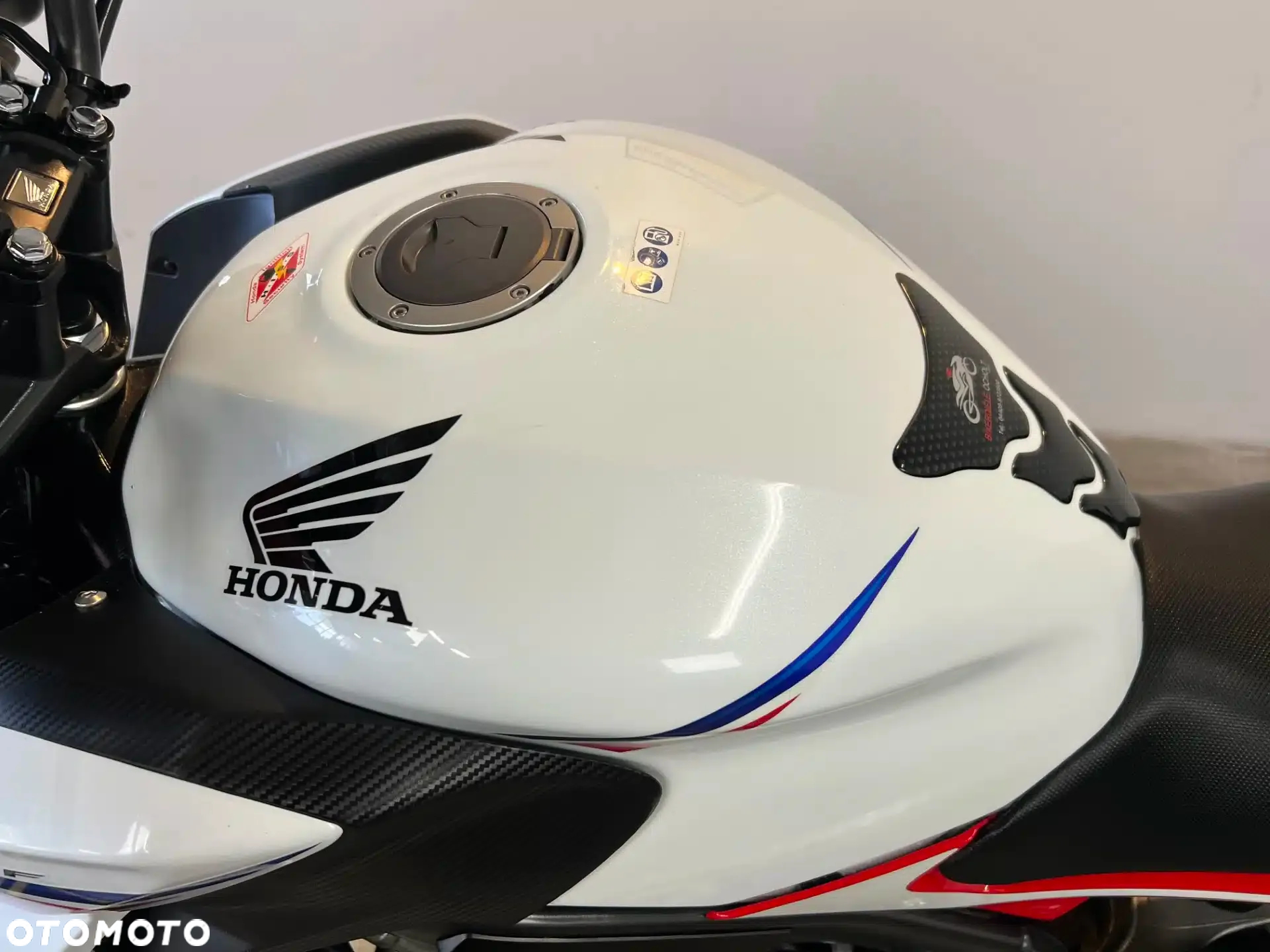 Honda CB - 22