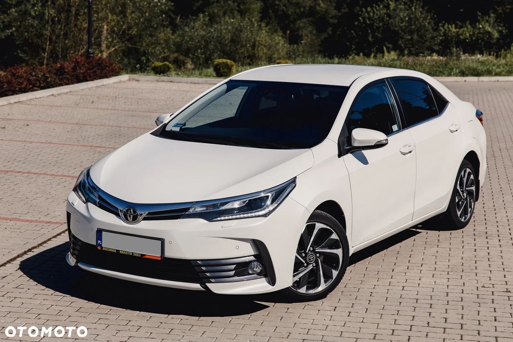 Toyota Corolla - 1