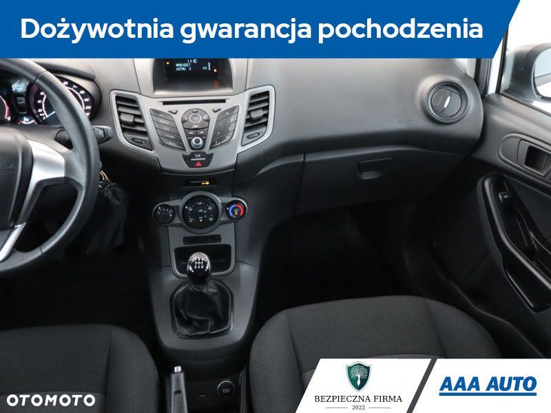 Ford Fiesta - 10