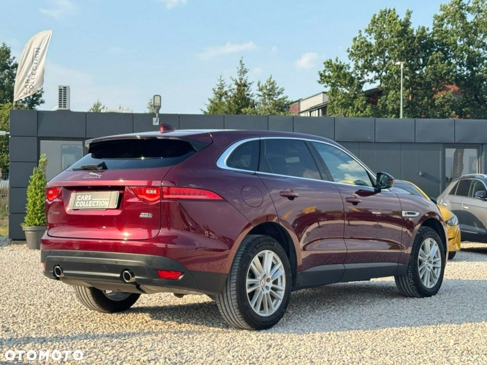 Jaguar F-Pace 35t AWD Prestige - 4