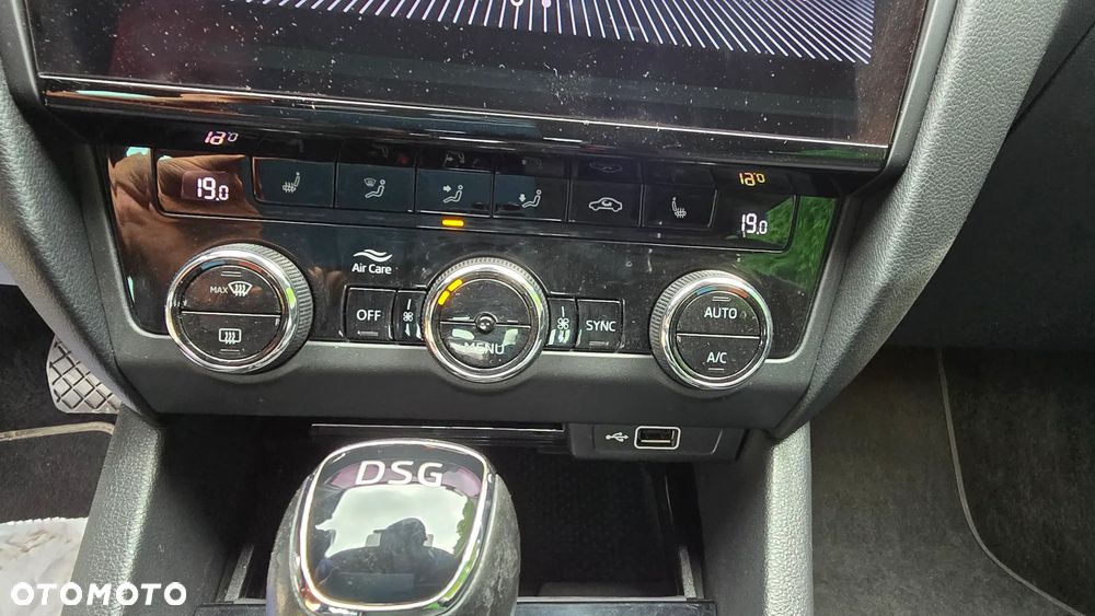 Skoda Octavia 2.0 TDI DSG Premium Edition - 20