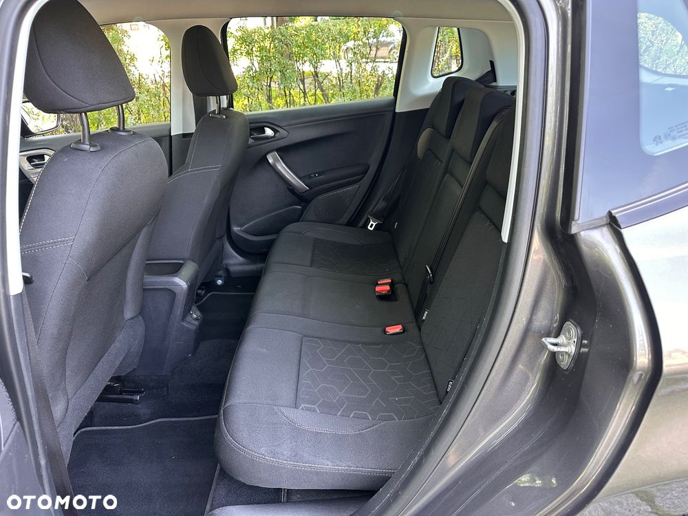 Peugeot 2008 1.2 Pure Tech Active S&S - 17