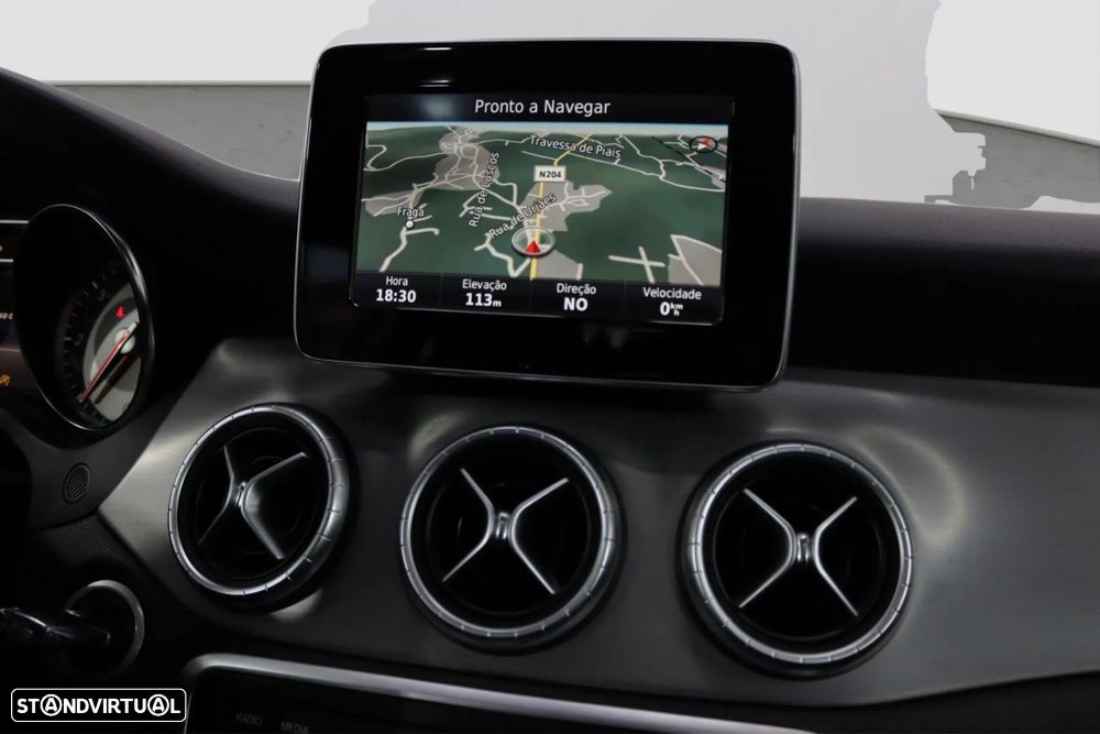 Mercedes-Benz CLA 200 d AMG Line - 12