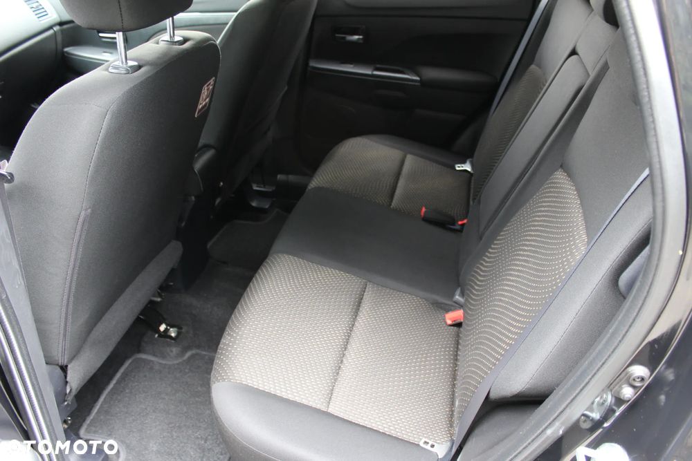 Mitsubishi ASX 1.6 2WD Plus - 19