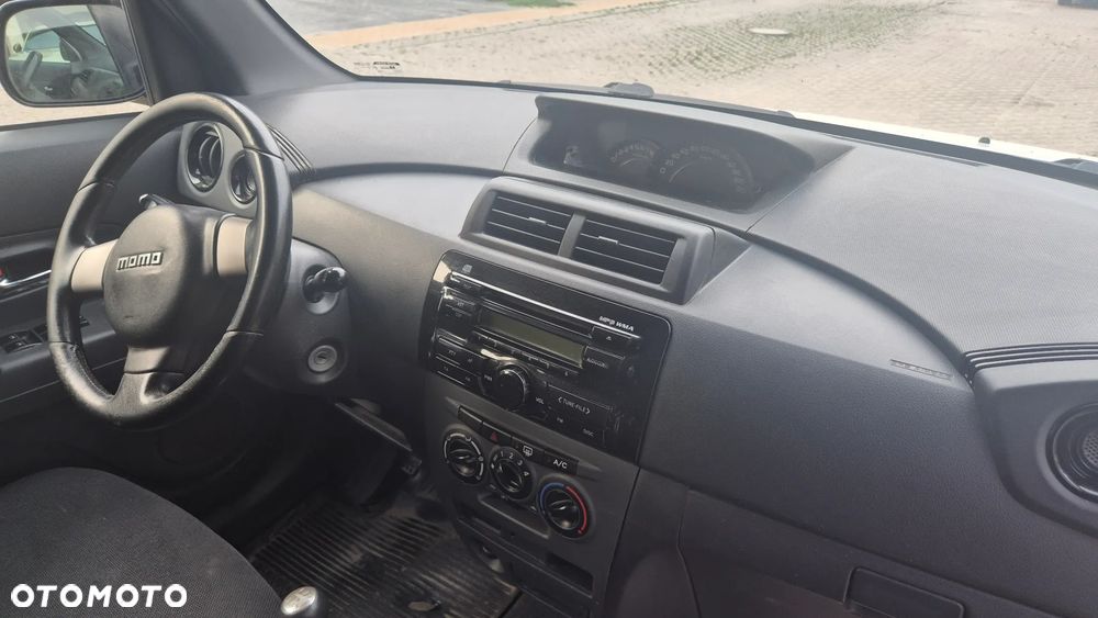 Daihatsu Materia 1.5 - 9