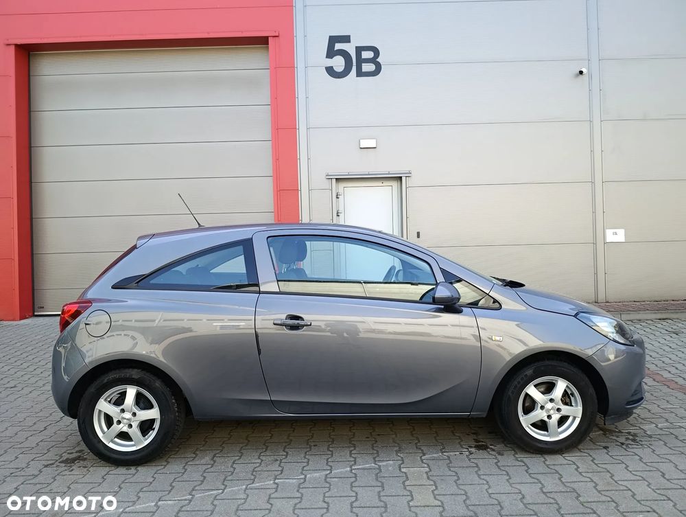Opel Corsa 1.2 16V Essentia - 10