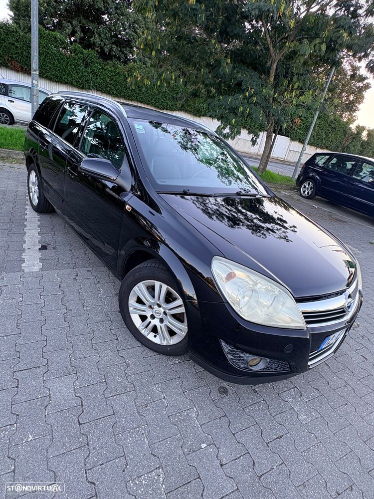 Opel Astra 1.7 CDTi Cosmo - 1