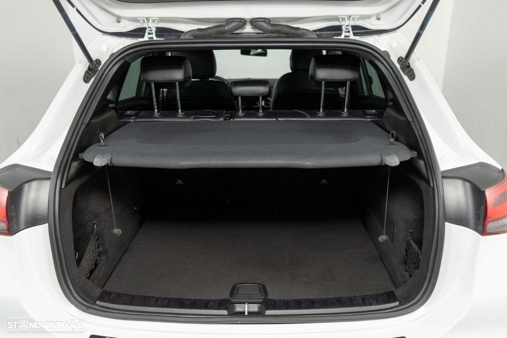 Mercedes-Benz GLA 250 e - 13