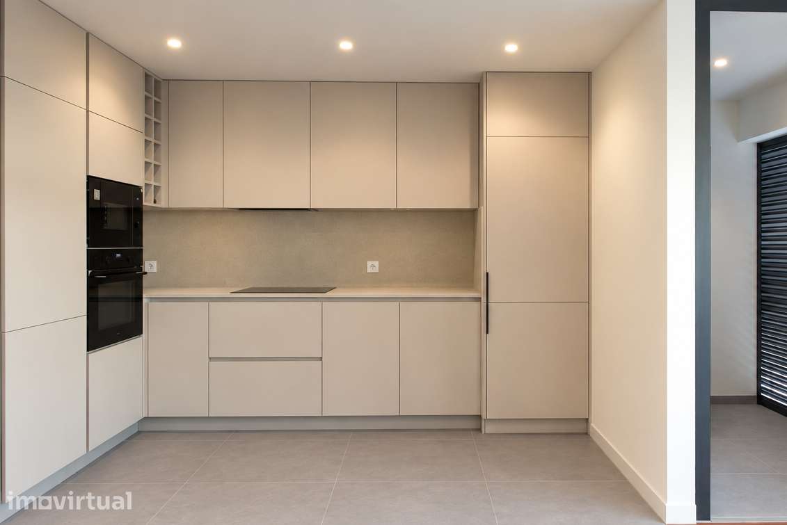 Apartamento T3 novo com suíte e garagem box na zona do Foco - Grande imagem: 5/20