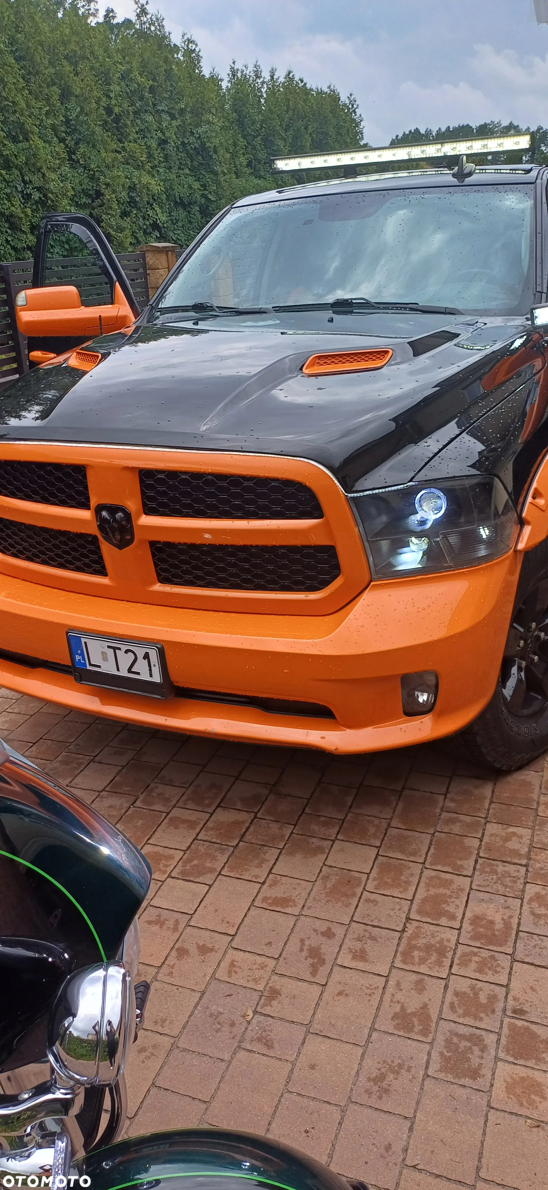 Dodge RAM 1500 5.7 4x4 - 20