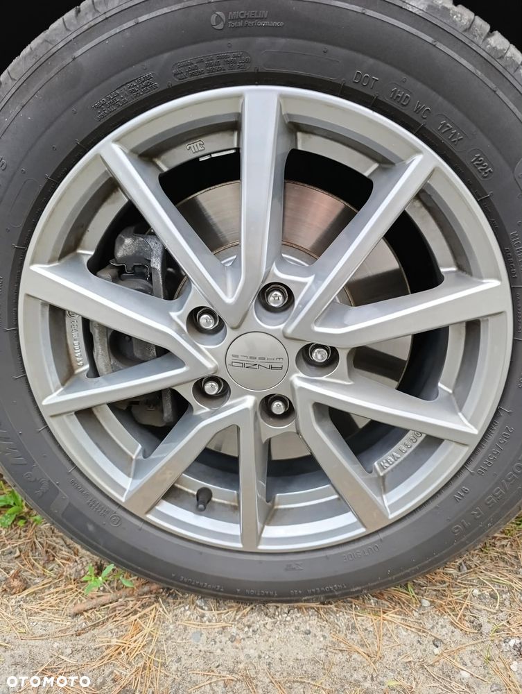 Hyundai i30 1.5 DPI Comfort - 12