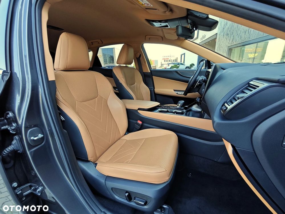 Lexus NX 350h Omotenashi AWD - 14
