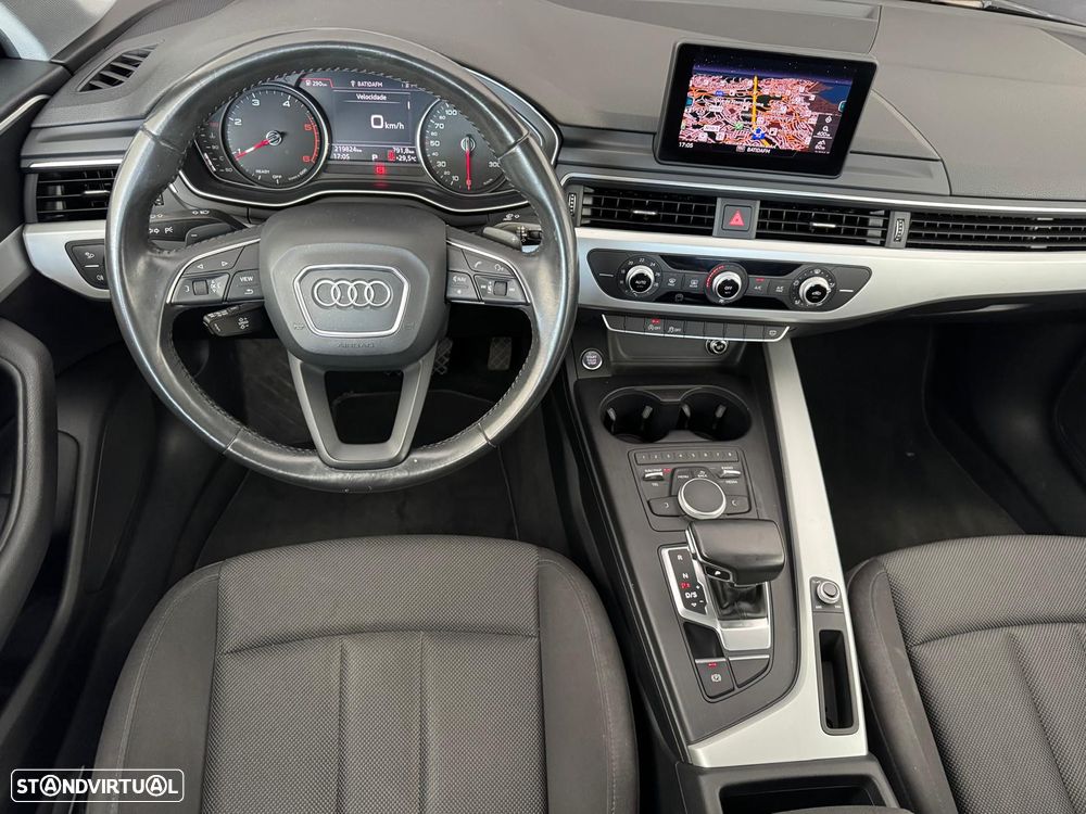 Audi A4 Avant 2.0 TDI Advance S tronic - 18