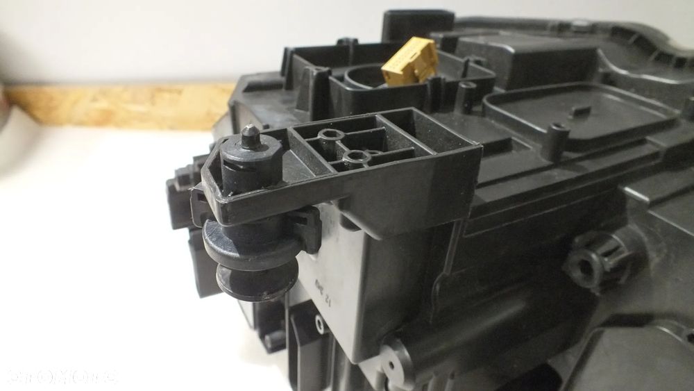 Lampa przednia prawa Led Volkswagen Tiguan 5NB941941036D - 6