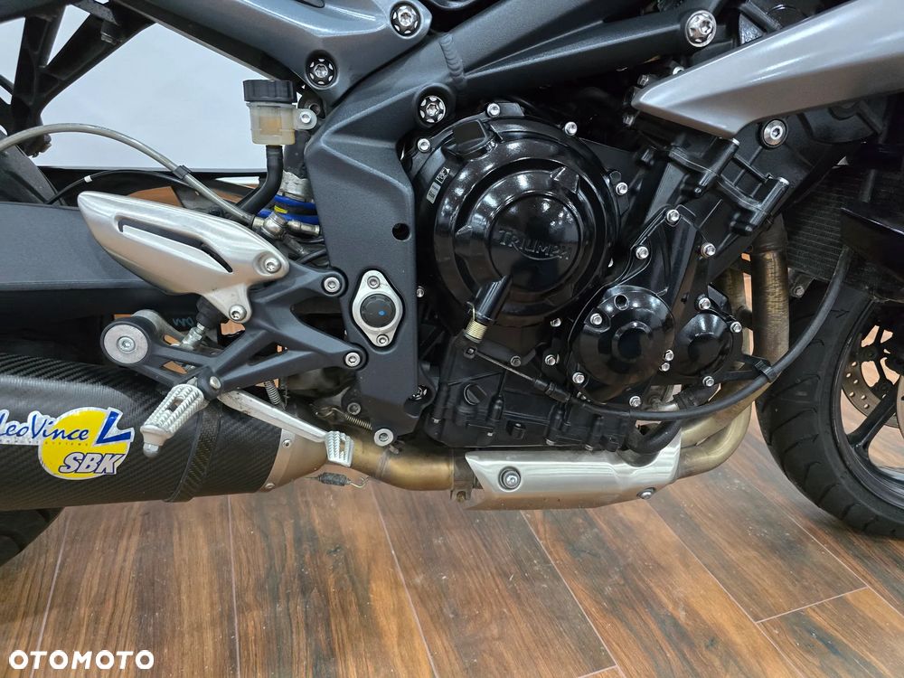 Triumph Street Triple - 24