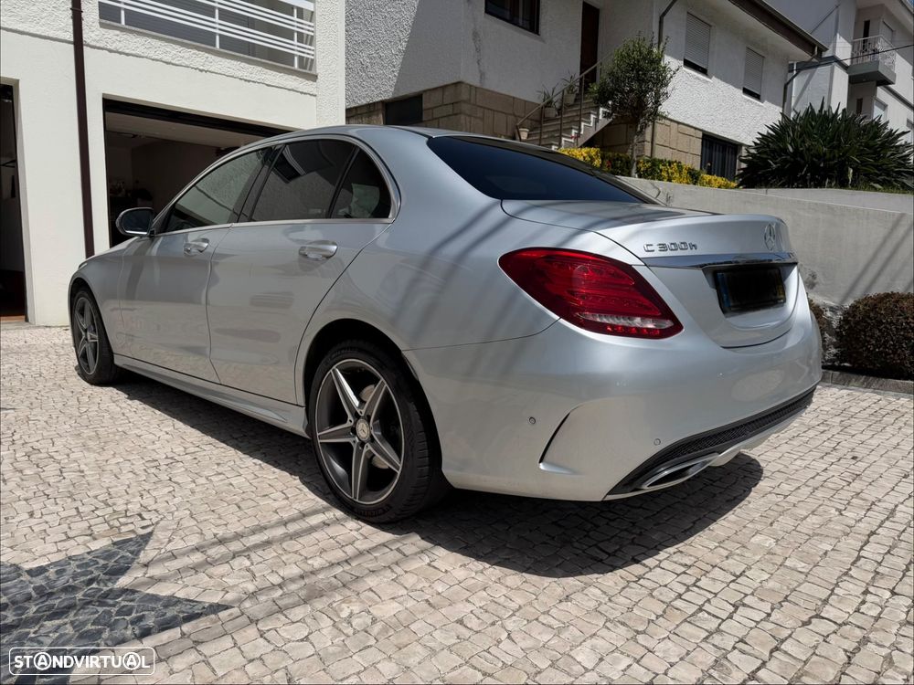 Mercedes-Benz C 300 h AMG Line - 3