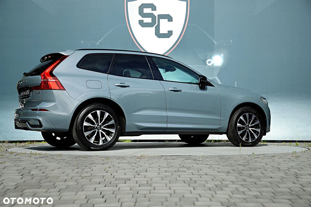 Volvo XC 60 B4 D AWD Plus Dark - 10