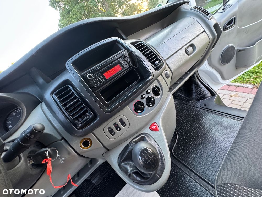 Opel Vivaro - 26