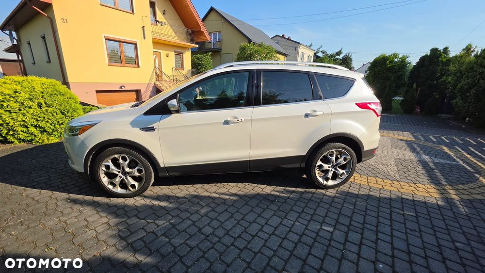 Ford Escape 2.0 EcoBoost AWD Titanium - 6