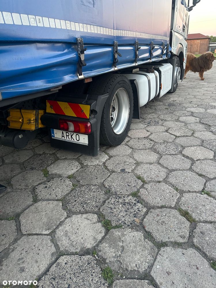 Mercedes-Benz Actros - 7