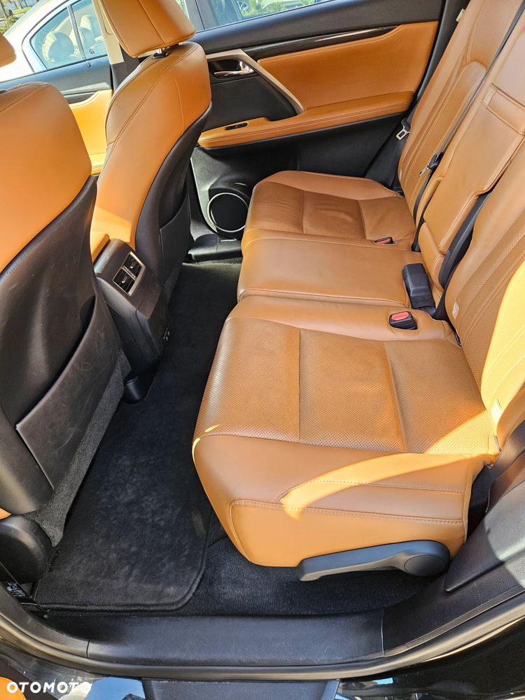 Lexus RX - 6