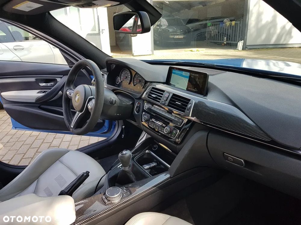 BMW M3 Standard - 25
