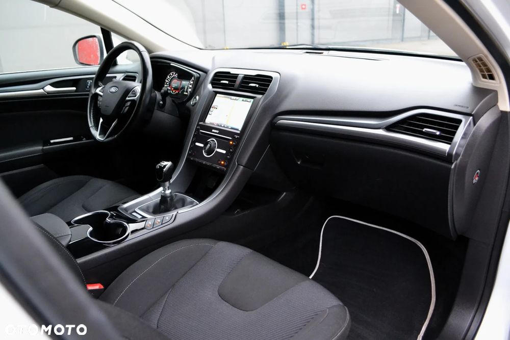 Ford Mondeo 2.0 TDCi STart-Stopp ST-Line - 10