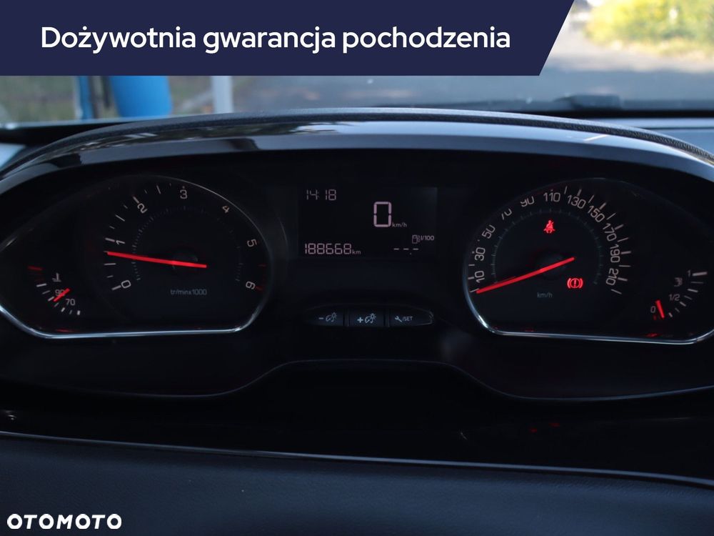 Peugeot 208 - 13