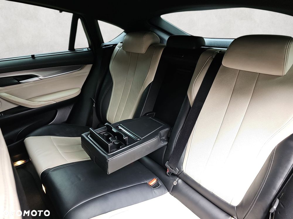 BMW X6 - 22