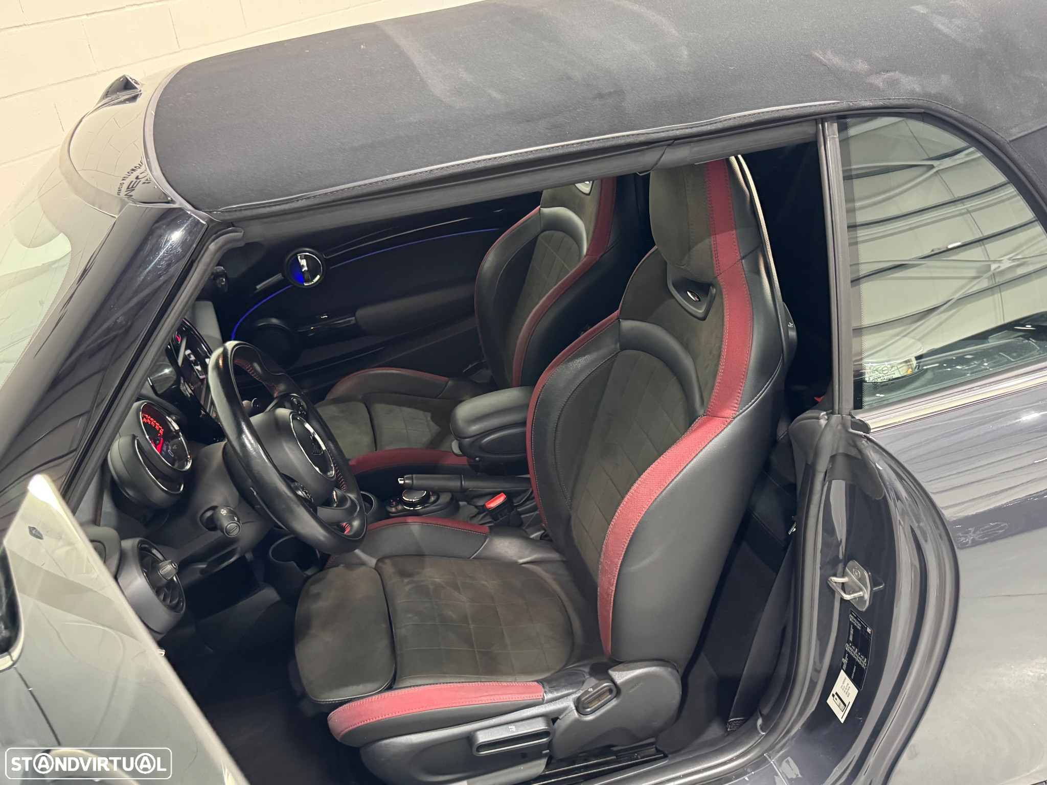 MINI Cabrio John Cooper Works Auto Desportiva - 27