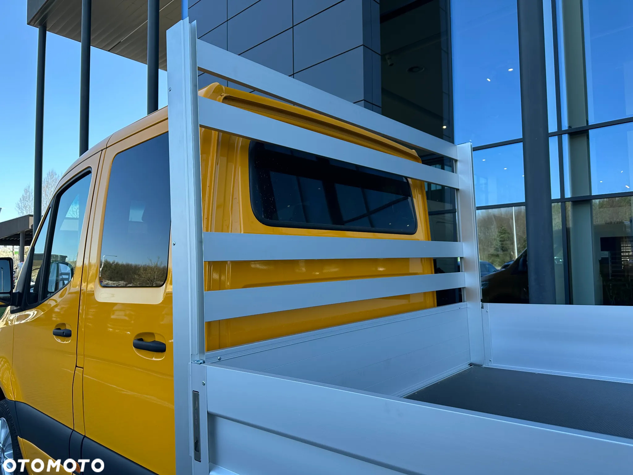 Mercedes-Benz Sprinter - 9