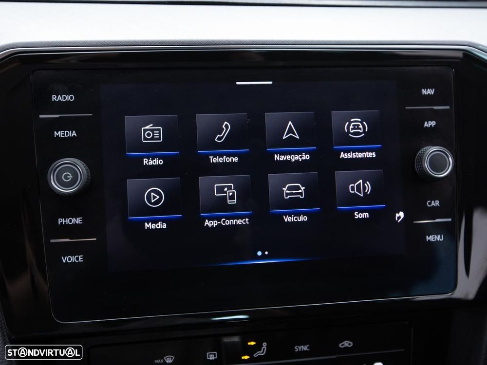 VW Passat Variant 2.0 TDI Business DSG - 21