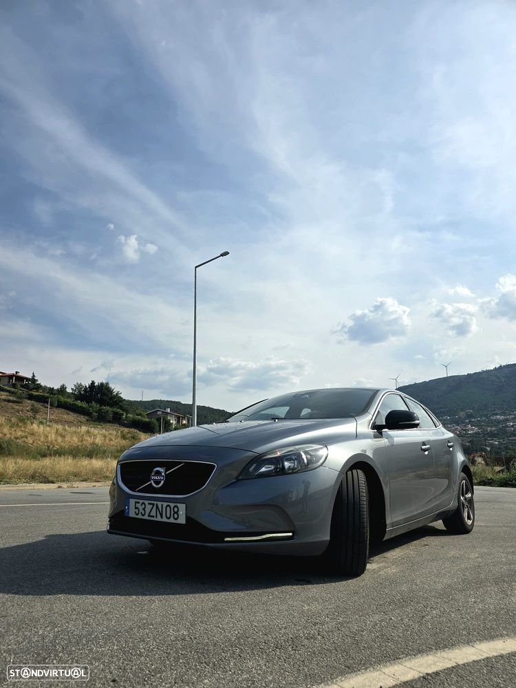 Volvo V40 1.6 D2 R-Design - 5
