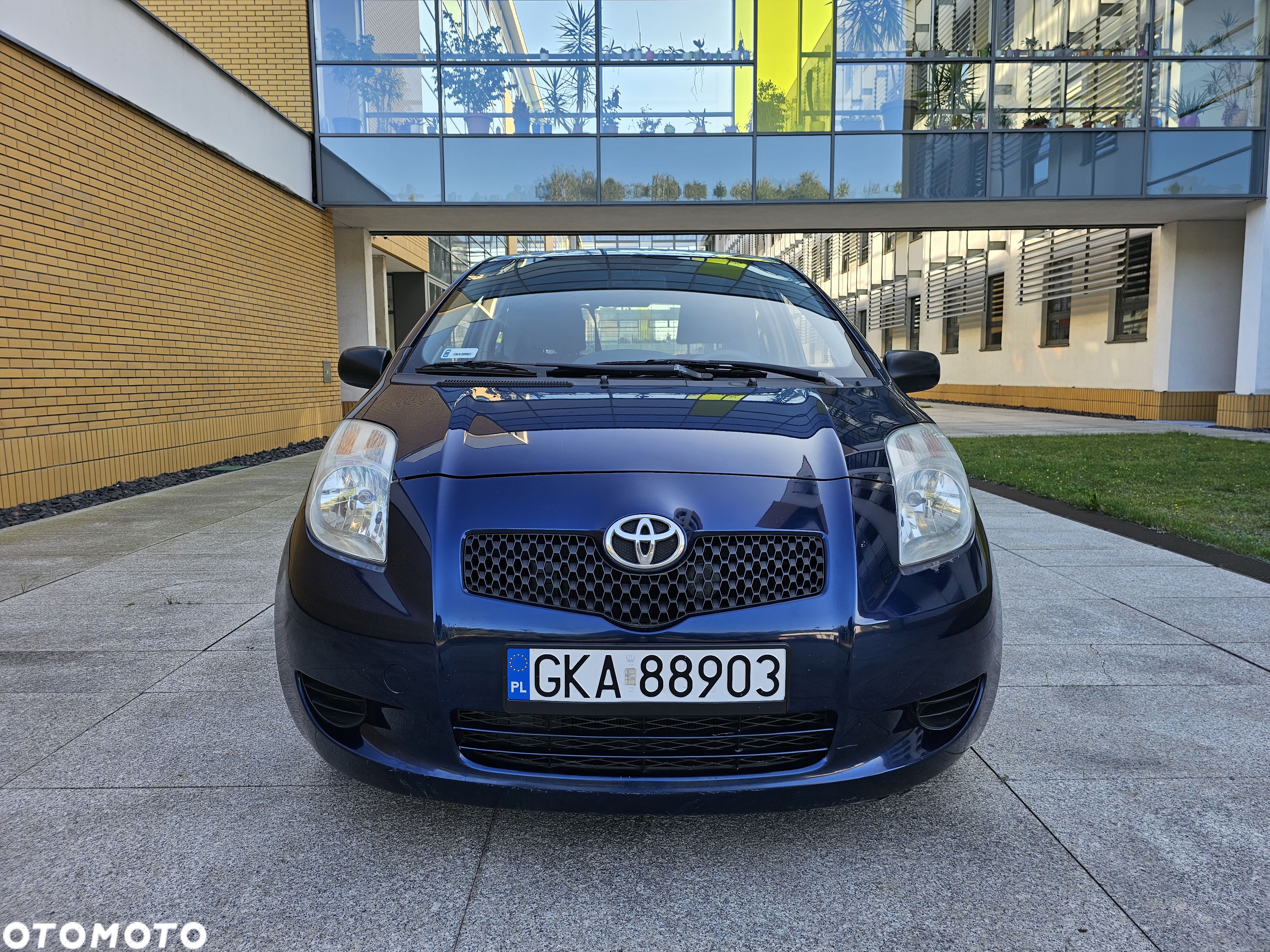 Toyota Yaris 1.0 Terra - 1