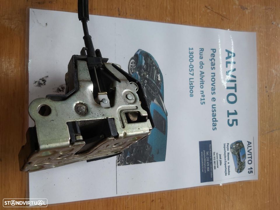 Fechadura frente direita Renault Clio 2004 - 2