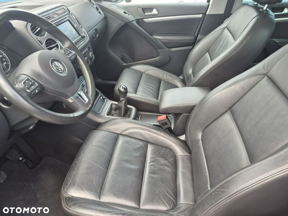 Volkswagen Tiguan - 19