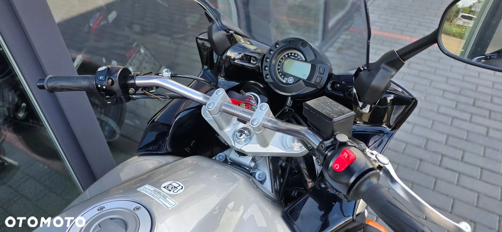 Yamaha FZ6 - 20