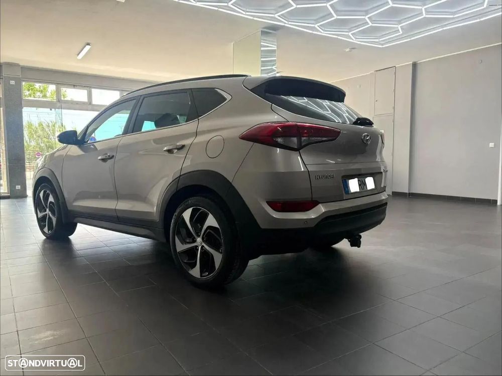 Hyundai Tucson - 4