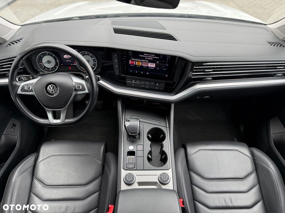 Volkswagen Touareg - 14