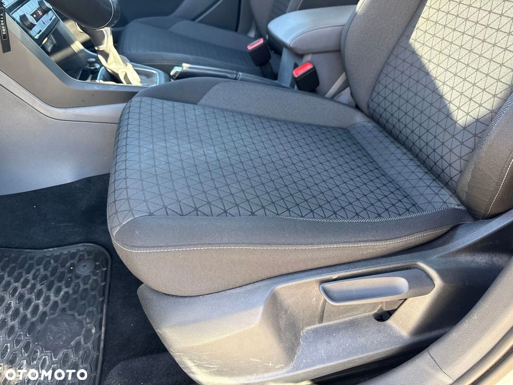 Volkswagen T-Cross - 21