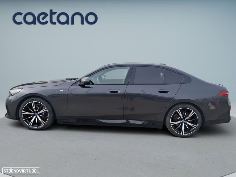BMW i5 eDrive40 Pack Desportivo M - 3