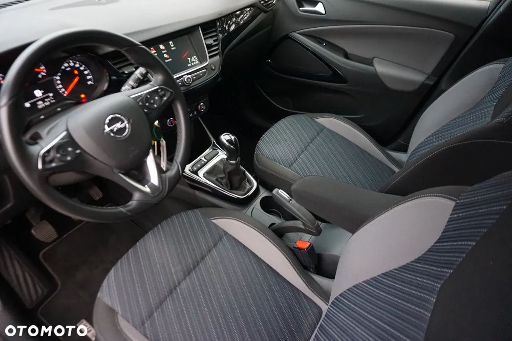 Opel Crossland X 1.2 120 Lat - 23