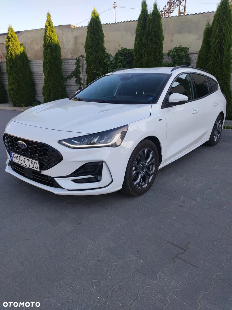 Ford Focus 1.0 EcoBoost Hybrid ST-LINE X - 11