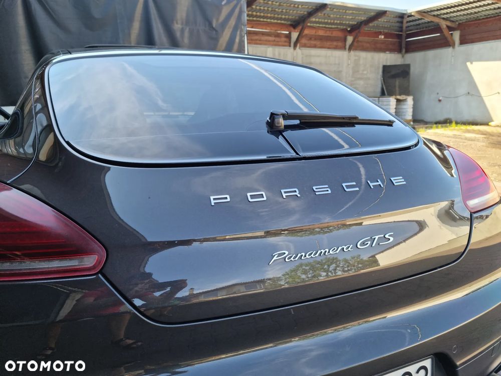 Porsche Panamera GTS PDK - 30
