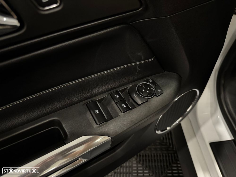 Ford Mustang 2.3i EcoBoost - 58