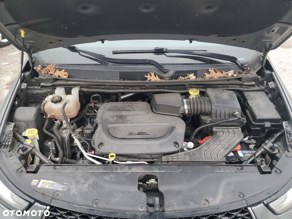 Chrysler Pacifica - 12